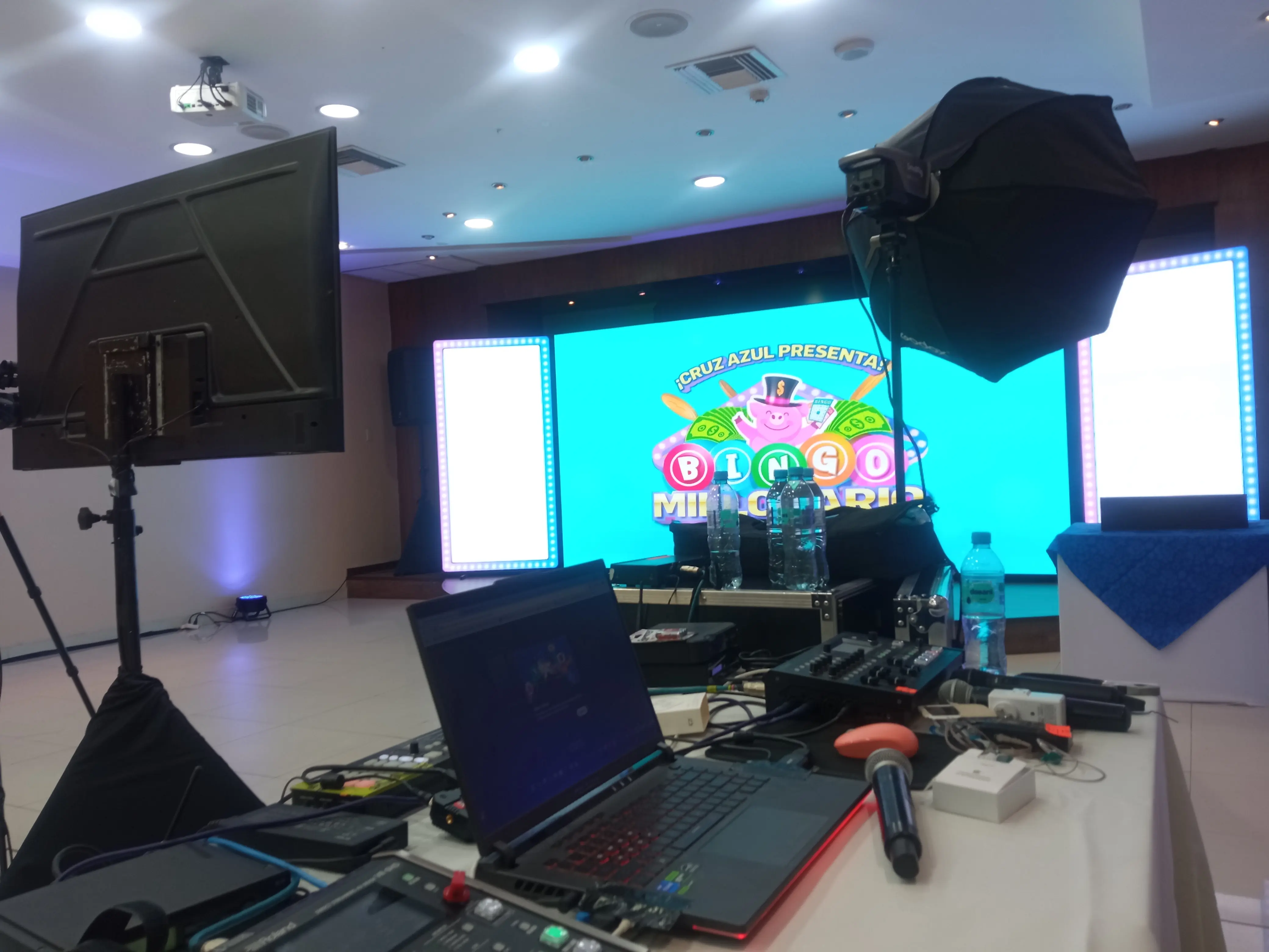 Pantalla LED Principal